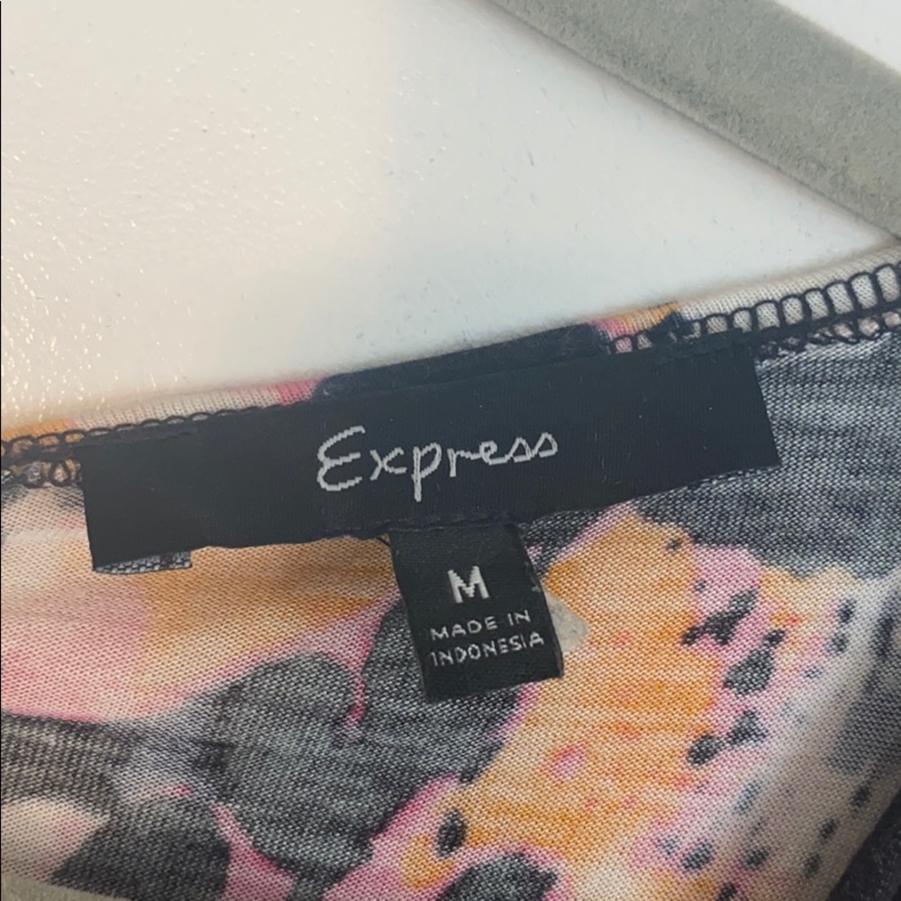 Express Top - Picture 4 of 5